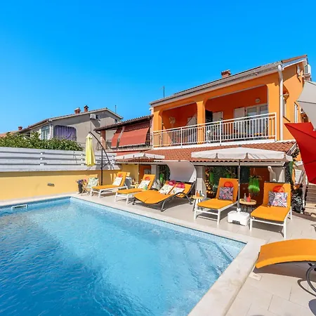 Venus House With Pool *
