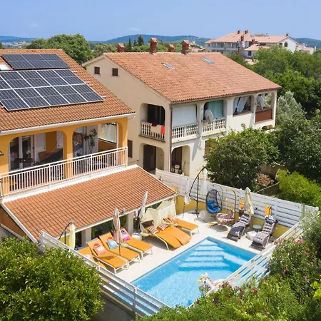 Дом отдыха Venus House With Pool *