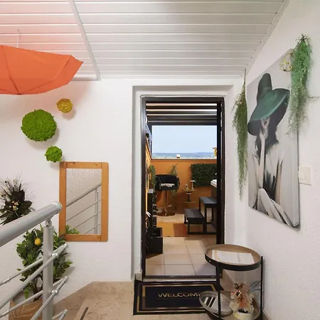 House Venus With Heated Pool And Hot Tub