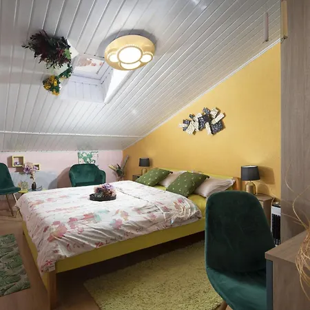 House Venus With Heated Pool And Hot Tub * Банджоле