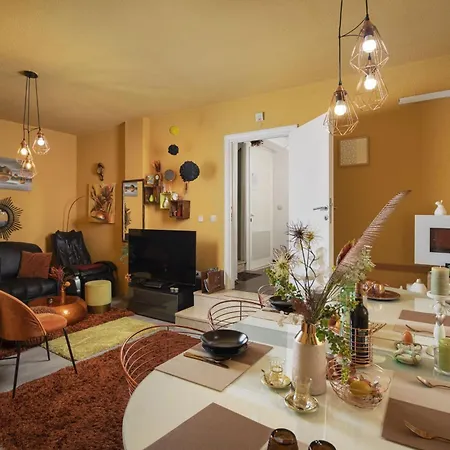House Venus With Heated Pool And Hot Tub Банджоле