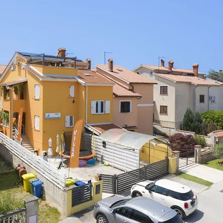 Дом отдыха House Venus With Heated Pool And Hot Tub Банджоле